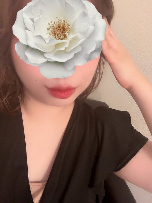 あかい🕊️ 堺東/Mrs Bell&rose